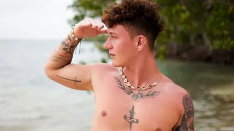 Hotel Paradise 7: JACEK KANIA TUCHOWICZ