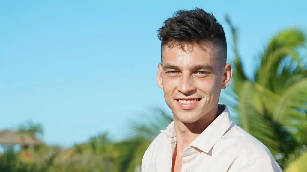 Hotel Paradise: Igor