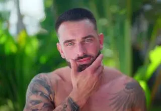 Hotel Paradise 8. Kim jest Kacper Bleja?