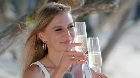 Hotel Paradise 7 - odcinek 25