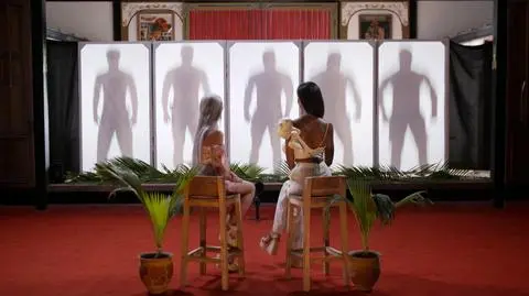 Hotel Paradise 6: Panowie prezentują swoje wdzięki przed nową uczestniczką