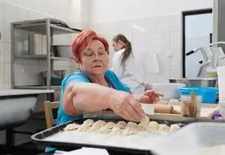 Magda Gessler o zdrowiu szefowej kuchni: "O Panią trzeba dbać, bo bez Pani ta knajpa nie przetrwa"