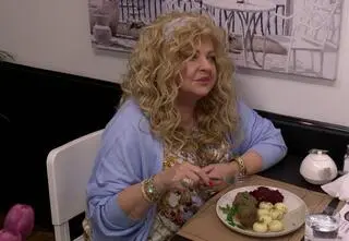 ''Dlaczego się na to k***a godzisz?!'' Magda Gessler w szoku po pierwszej degustacji w ''Bistro Kociołek''