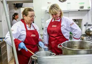 "Kuchenne rewolucje". Magda Gessler bez kucharzy w 400. odcinku! Co wydarzy się w Cieszynie?