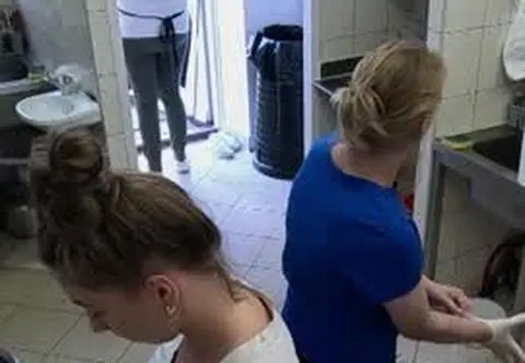 Awaria prądu podczas "Kuchennych rewolucji"! Kucharki z Garwolina w ogniu próby