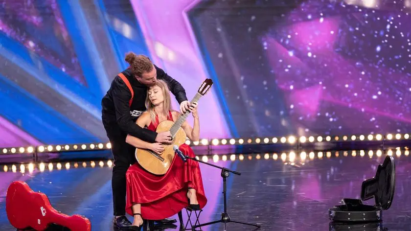 Mam Talent!: MoNo Guitar Duo