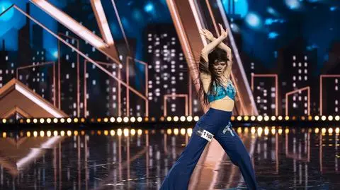 Jurorzy jeszcze nigdy nie byli tak skupieni. Przeszywająca magia ruchu Kingi Kasperek w półfinale "Mam Talent!"