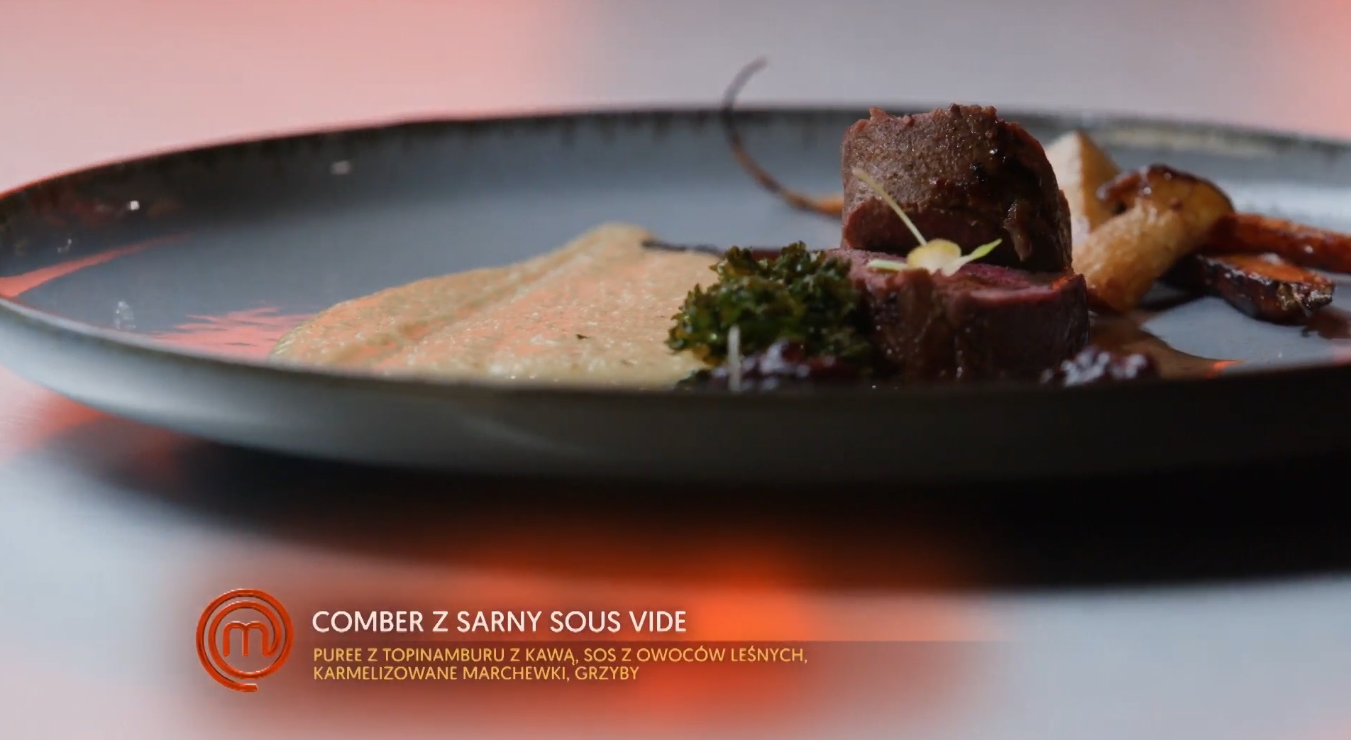 Adrian Królikowski: Comber z Sarny z Kawowym Purée z Topinamburu