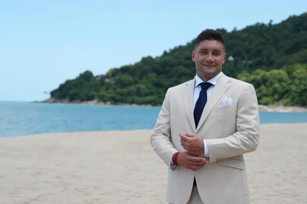''Skok na głęboką wodę": Patryk Wakuła