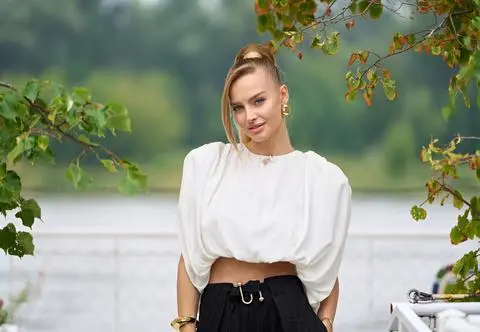 Karolina Pisarek-Salla