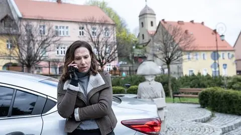 Szadź 3: Polkowska przyjeżdża do Srebrnej Góry. Czego dowie się od księdza? 