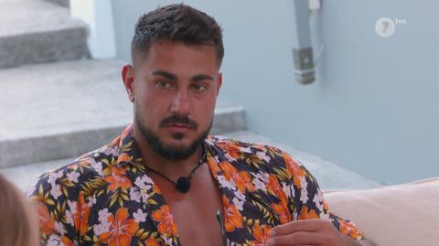 Hotel Paradise 12. Bartek 