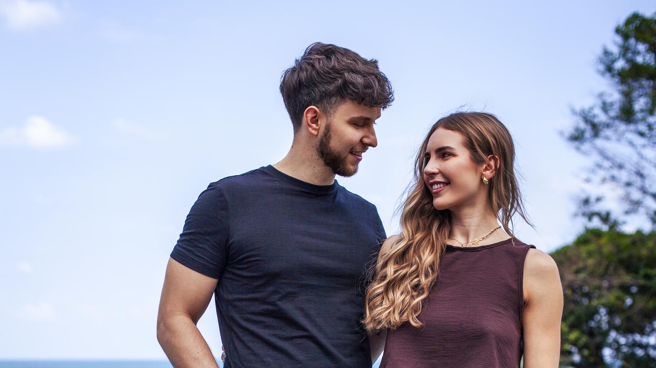 Dominika i Kuba z "Hotelu Paradise" ujawniają kulisy swojej pierwszej randki. "Przelecieliśmy 9 tysięcy kilometrów, żeby się poznać" [TYLKO U NAS]