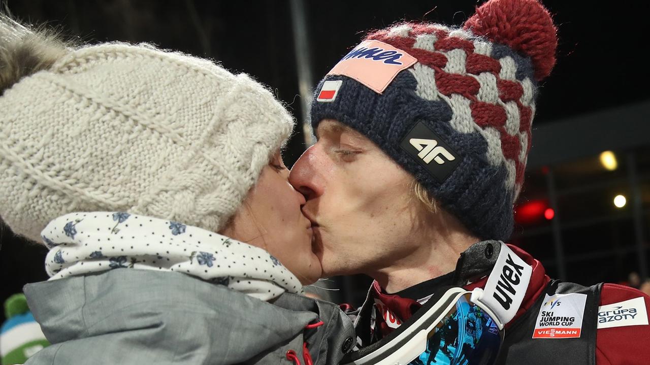 Dawid Kubacki zostanie ojcem po raz trzeci! Ukochana skoczka zdradziła płeć dziecka