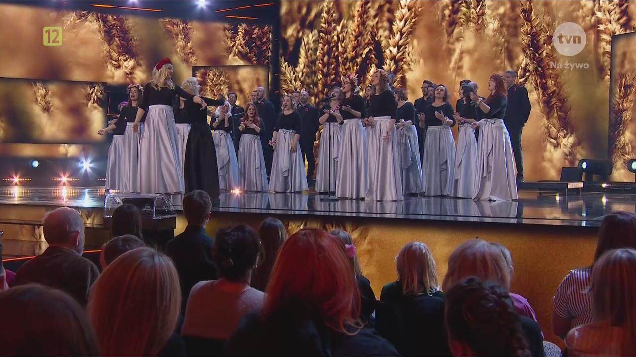 Chór Luna Plena poruszył publiczność w finale "Mam talent!" 17. Jurorzy byli zachwyceni [WIDEO]