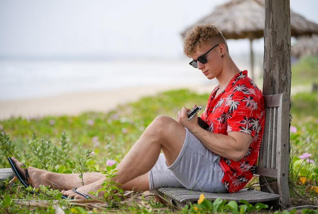 Hotel Paradise 9. Igor Gurban