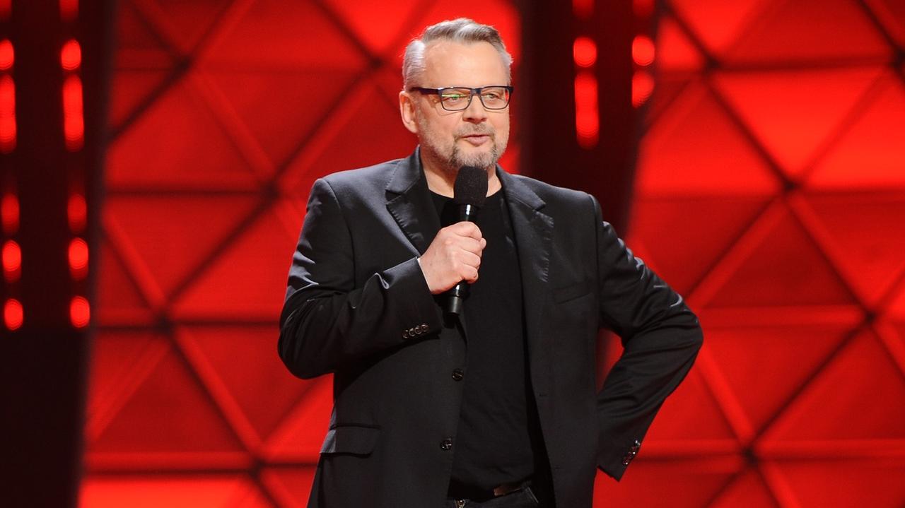 Piotr Bałtroczyk pokazał zdjęcia ze szpitala. Humor go nie opuszcza. "Nowy Rok - pora coś wymienić"