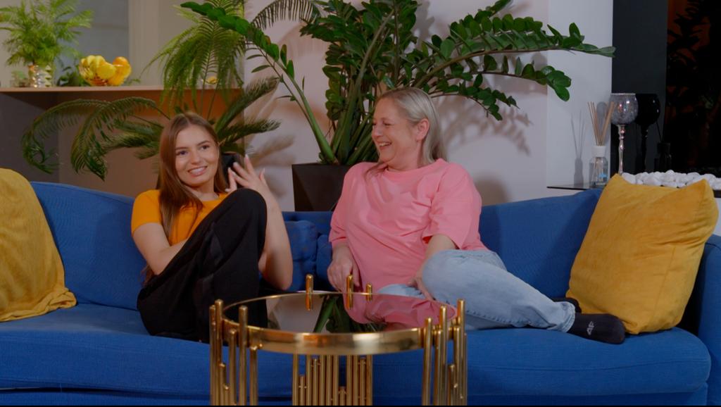 "Gogglebox". Roksana Więcko i jej mama Kamila