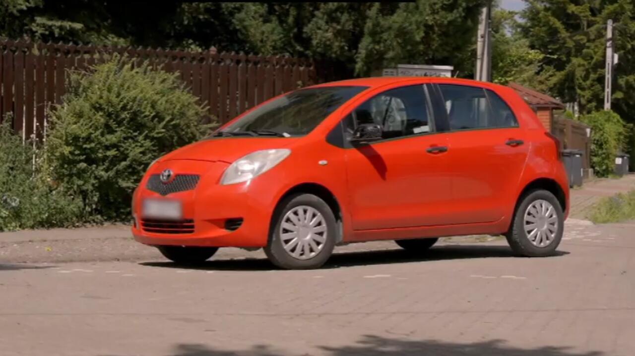 Wojny samochodowe: Toyota Yaris i Skoda Superb