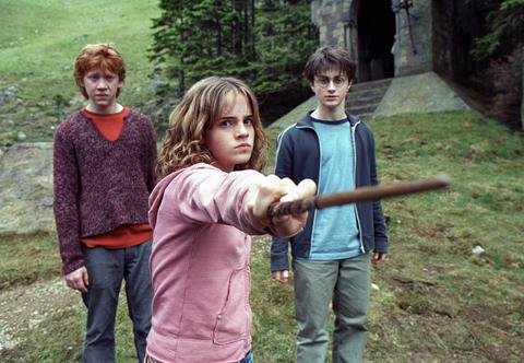 HBO rozpoczyna produkcję serialu z uniwersum Harry'ego Pottera! Są pierwsze zdjęcia z panu