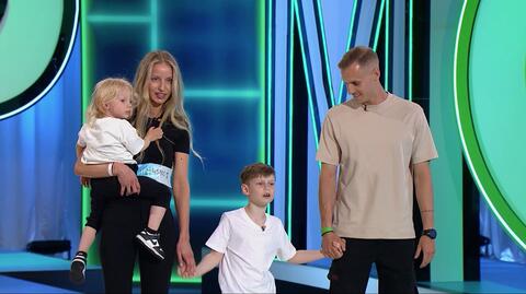Top Model PRZED EMISJĄ W TV: Młoda mama na castingu z rodziną