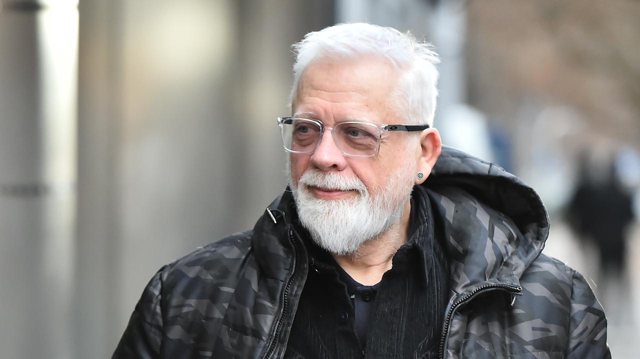 Tomasz Raczek padł ofiarą oszustów. Zaapelował do fanów o pomoc