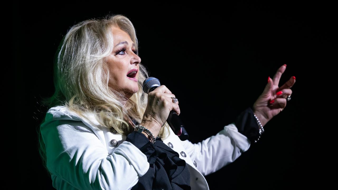 Bonnie Tyler walczy o życie. Gwiazda trafiła na OIOM, oddycha dzięki respiratora
