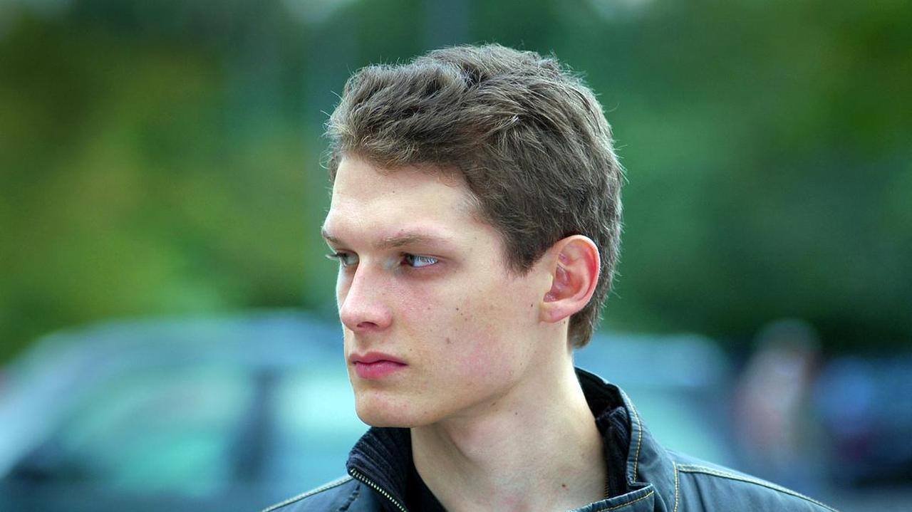 Wszyscy myśleli, iż nie żyje. Co naprawdę stało się z Maksem z "Na Wspólnej"? Gdzie teraz jest?