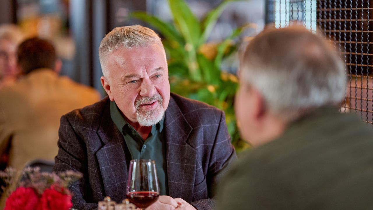 Adorator Halinki okaże się... dewiantem?! Kto gra Janusza w "Na Wspólnej"?