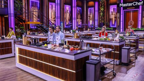 Piotr i Agnieszka Głowaccy oraz Grzegorz Zawierucha w "MasterChef Nastolatki 2"