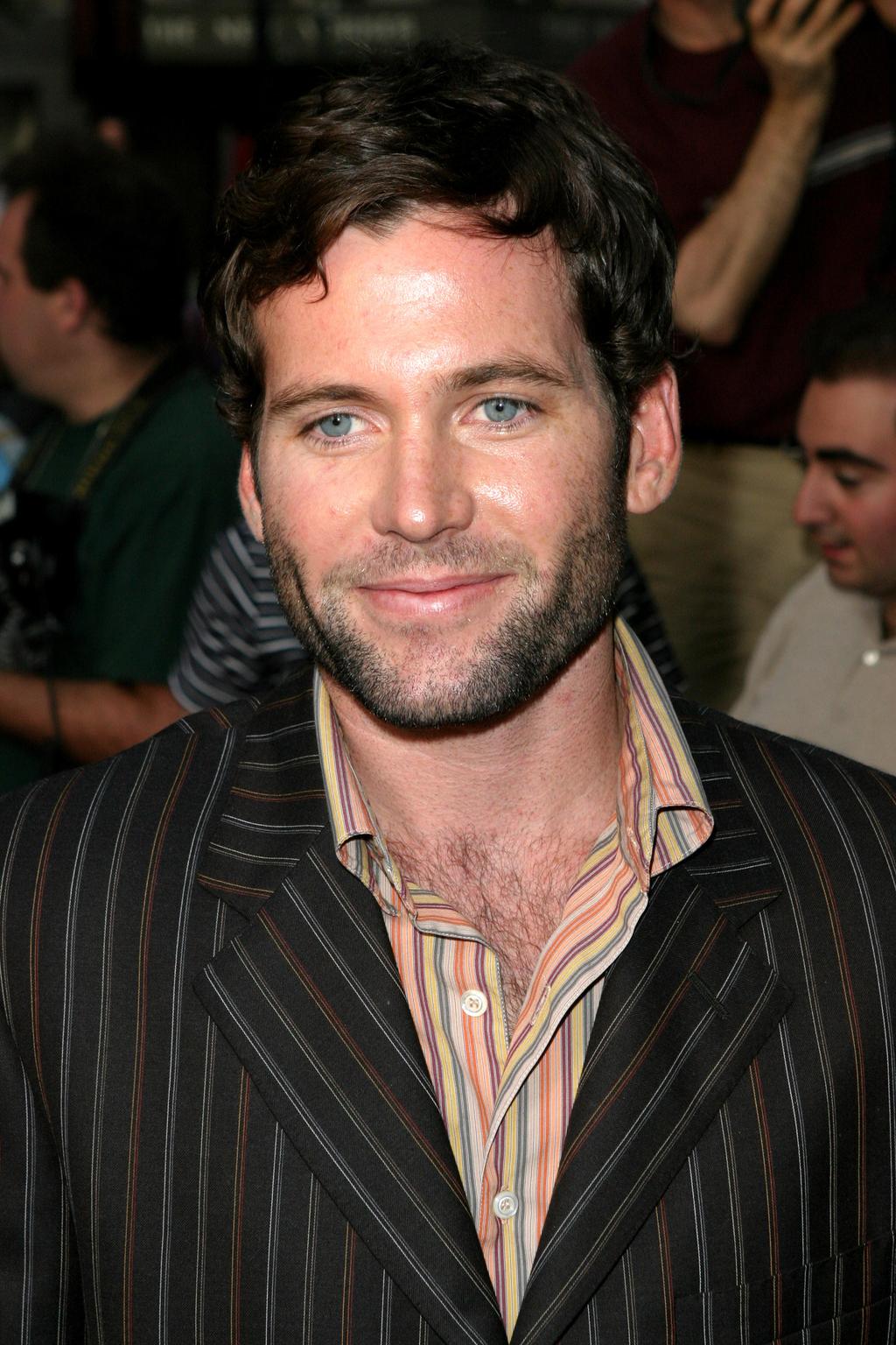 Eion Bailey, który gra Jima, w 2003 roku