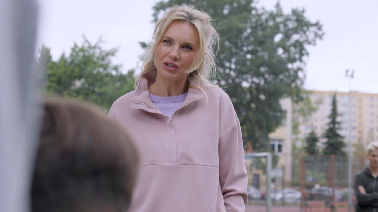 "Na Wspólnej" odc. 4130. Naga Monika podbija sieć?! Co na to rodzina? [PRZED EMISJĄ w TV]