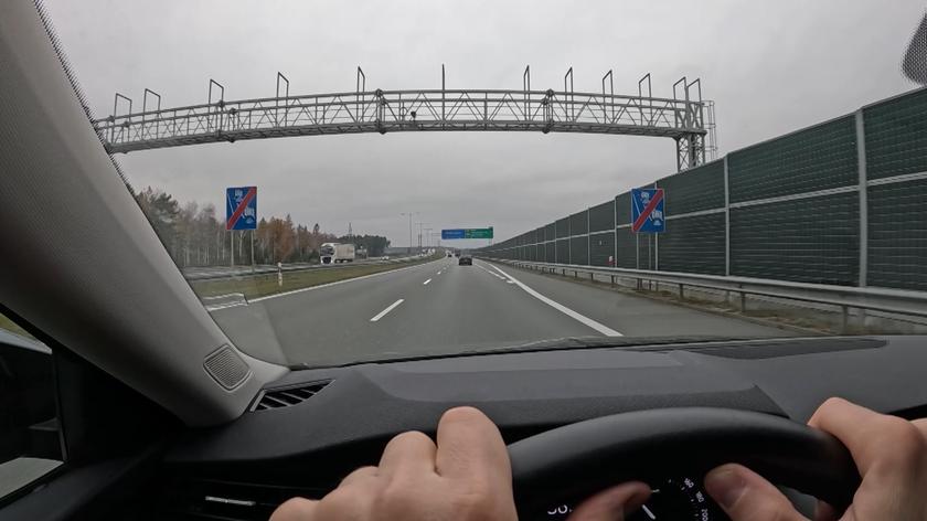 Zakończenie odcinkowego pomiaru prędkości.