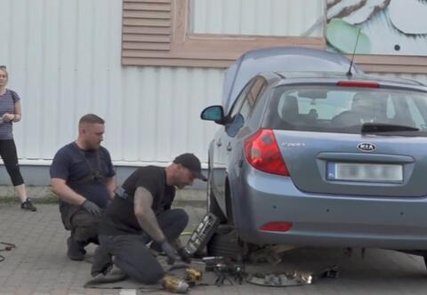 Mobilni mechanicy. Awarie w Kii Ceed, Oplu Vivaro i Volkswagenie Golfie