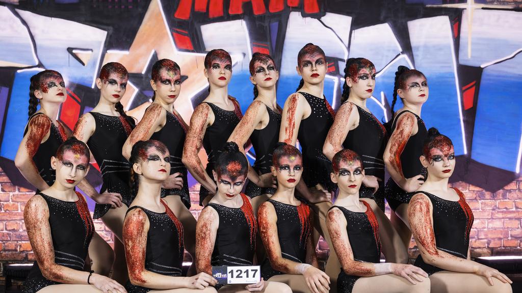 Mam Talent! 16: Aerial Perle