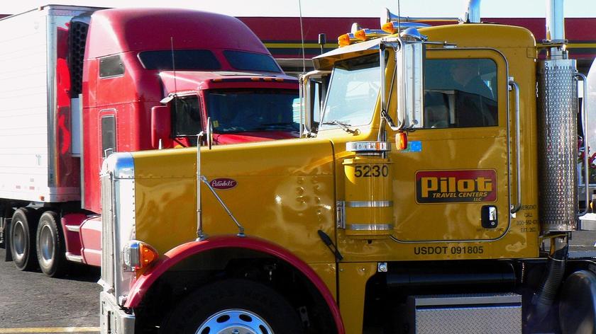 Ciężarówki - zdjęcie ilustracyjne