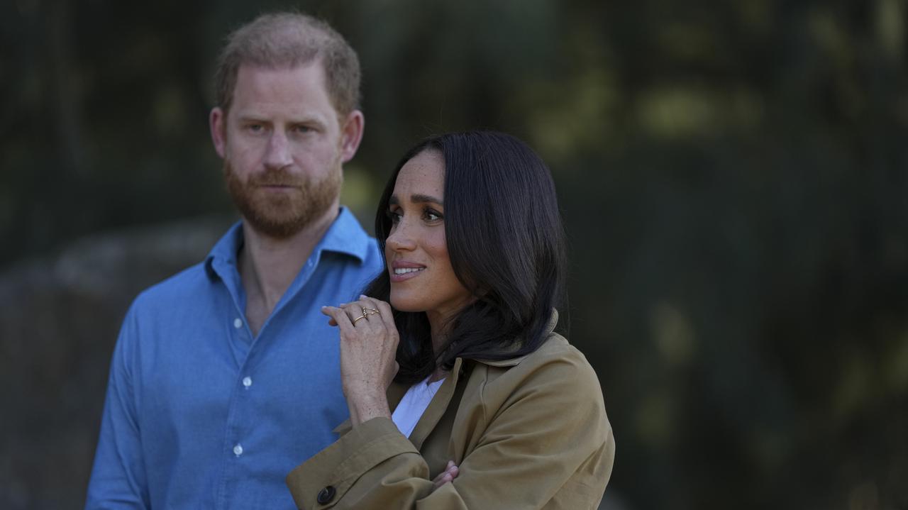 Otwarty konflikt w rodzinie królewskiej? Harry i Meghan odpowiadają na cios Pałacu Buckingham