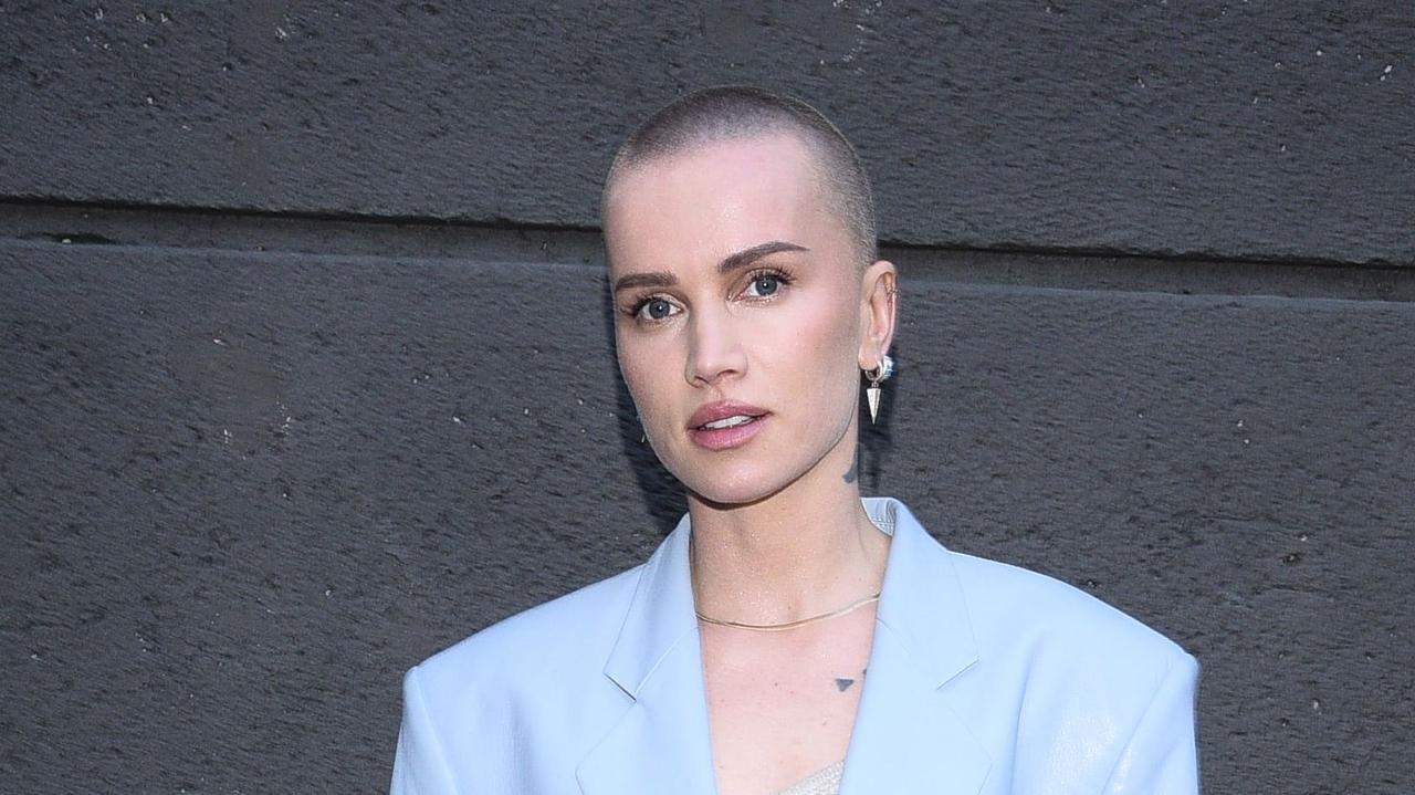Maffashion uderza w Sebastiana Fabijańskiego. "Wzięłam obowiązek niewyspania się, aby tata mógł wysypiać się po ciężkim porodzie"