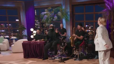 231121_STYLE_Rogalska_Show_umont