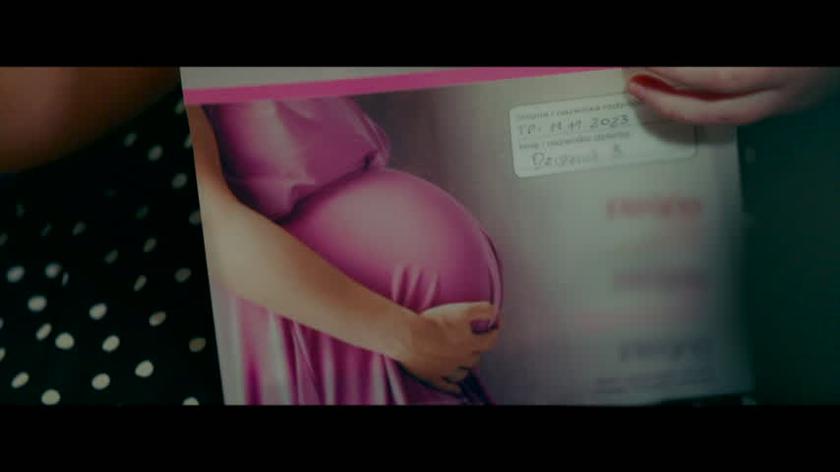 "Ciąża czwarta, poród pierwszy": zwiastun dokumentu