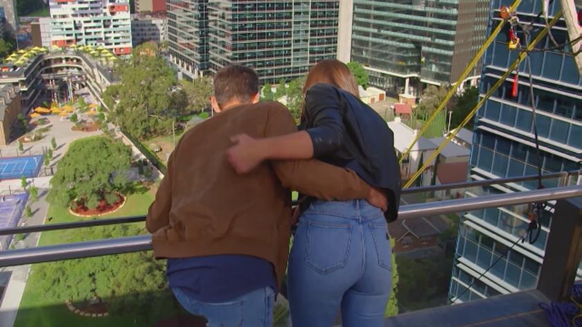 W 8. odcinku programu "Kawaler do wzięcia: Australia" jedna z uczestniczek mogła poczuć prawdziwą adrenalinę. Jimmy zabrał ją na najbardziej ekstremalną pierwszą randkę w jej życiu!