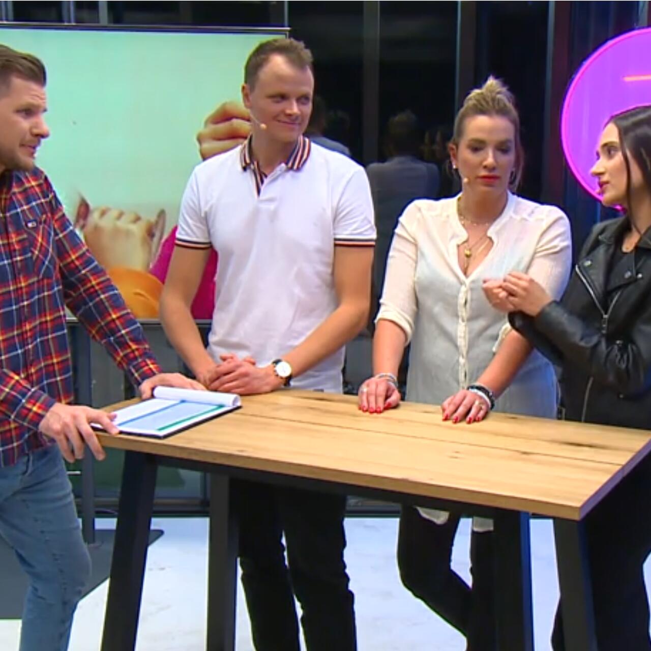 Big Brother TVN 7: Sarah, Ania i Mateusz w Big Brother Nocą [VIDEO] - TVN