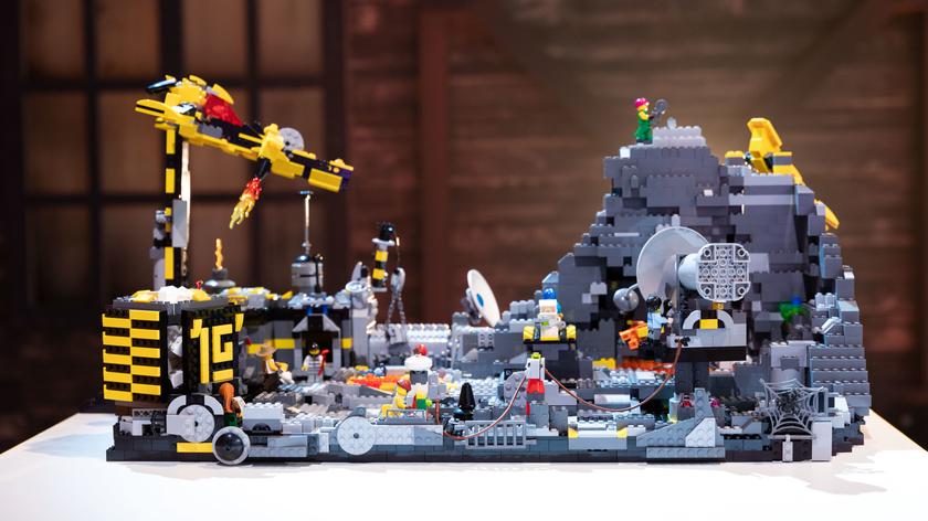 LEGO Masters: Jak wygląda kosmiczna kopalnia według Mateusza i Piotra?