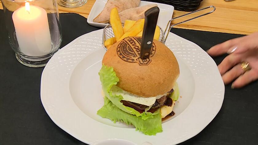 Kuchenne Rewolucje: Magda Gessler zachwycona. To był jeden z najlepszych burgerów w życiu!