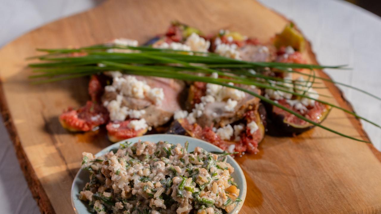 Carpaccio z fig z polędwiczką i serem typu włoskiego - przepis Magdy Gessler z programu "Magda gotuje Internet"