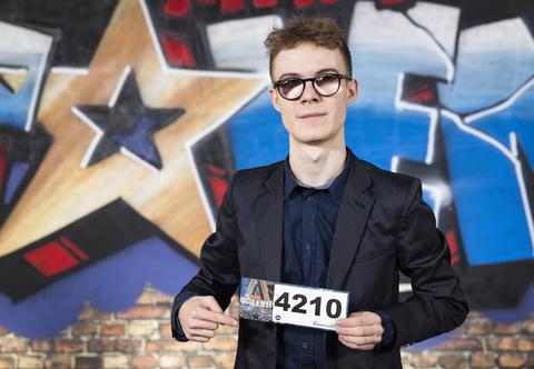 Kacper musiał pokonać ogrom trudności w życiu. Jego występ porusza do głębi 
