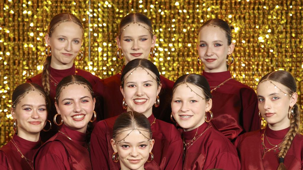 Mam Talent! 16: Idol Clan