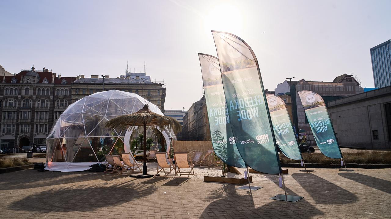 Strefa programu ''Skok na głęboką wodę'' już otwarta w sercu Warszawy. Przyjdź i zrób własny skok!